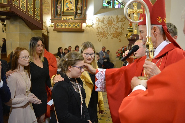 Bierzmowanie w Łużnej 2022