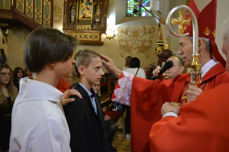 Bierzmowanie w Łużnej 2022