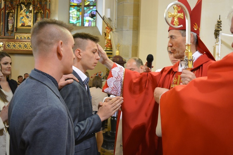 Bierzmowanie w Łużnej 2022