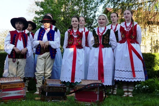 Dziękczynny koncert "Małego Haśnika" z Żabnicy dla Matki Bożej w Leśnej