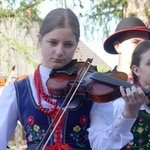 Dziękczynny koncert "Małego Haśnika" z Żabnicy dla Matki Bożej w Leśnej