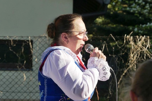 Dziękczynny koncert "Małego Haśnika" z Żabnicy dla Matki Bożej w Leśnej