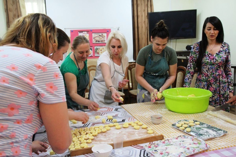 Polsko-ukraińskie warsztaty kulinarne z Fundacją Pomocy Dzieciom w Żywcu