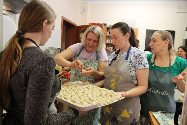 Polsko-ukraińskie warsztaty kulinarne z Fundacją Pomocy Dzieciom w Żywcu