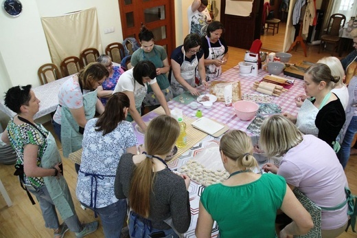 Polsko-ukraińskie warsztaty kulinarne z Fundacją Pomocy Dzieciom w Żywcu