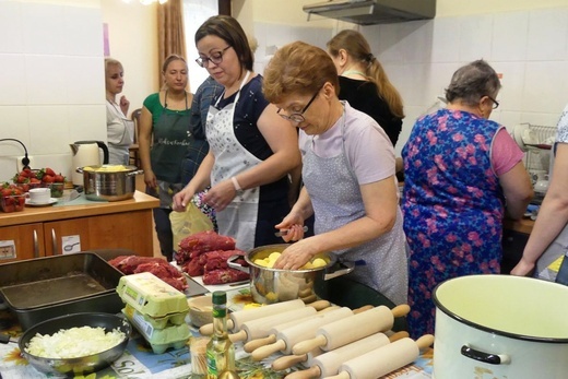 Polsko-ukraińskie warsztaty kulinarne z Fundacją Pomocy Dzieciom w Żywcu