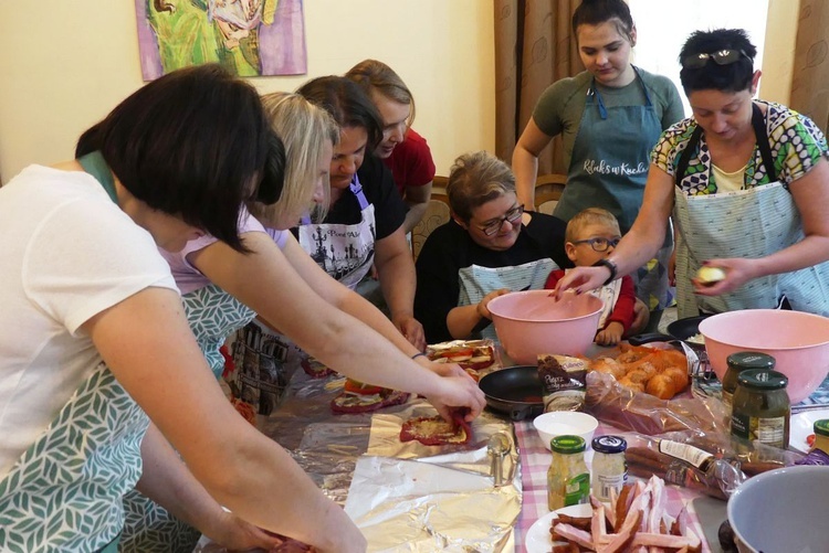 Polsko-ukraińskie warsztaty kulinarne z Fundacją Pomocy Dzieciom w Żywcu