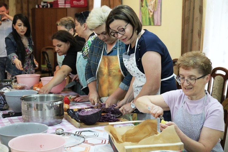 Polsko-ukraińskie warsztaty kulinarne z Fundacją Pomocy Dzieciom w Żywcu