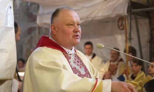- Dziękujemy Bogu za tę świątynię i każdy sakrament - mówił ks. kan. Cezary Dulka.