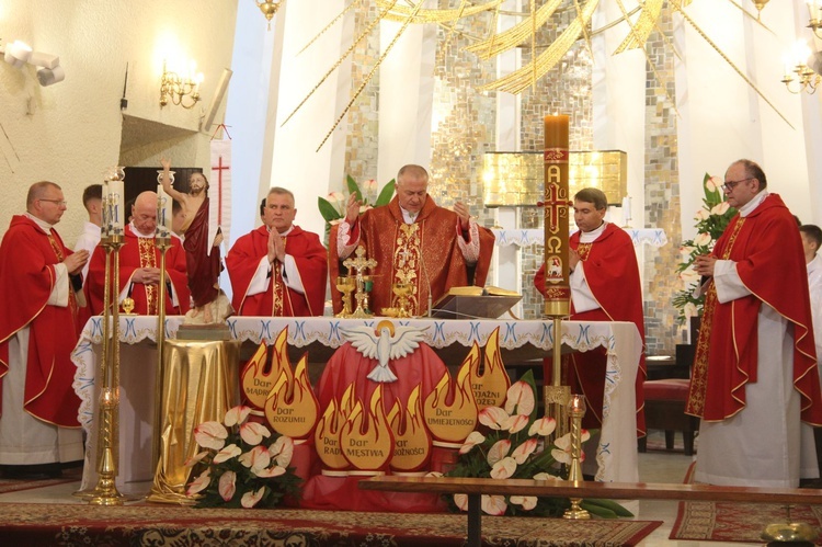 Bierzmowanie u Matki Bożej Fatimskiej w Tarnowie, cz. 1