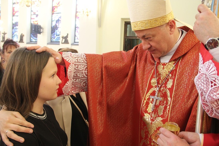 Bierzmowanie u Matki Bożej Fatimskiej w Tarnowie, cz. 1