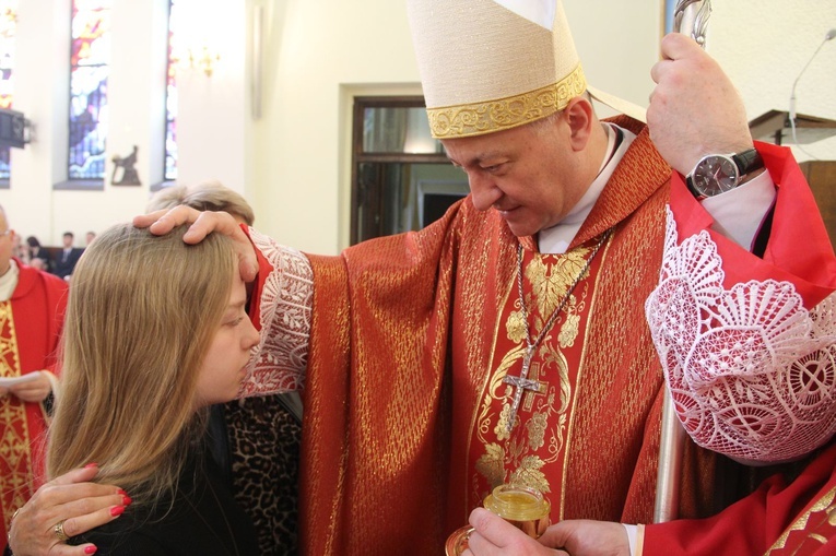 Bierzmowanie u Matki Bożej Fatimskiej w Tarnowie, cz. 1