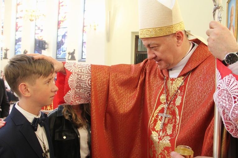 Bierzmowanie u Matki Bożej Fatimskiej w Tarnowie, cz. 1