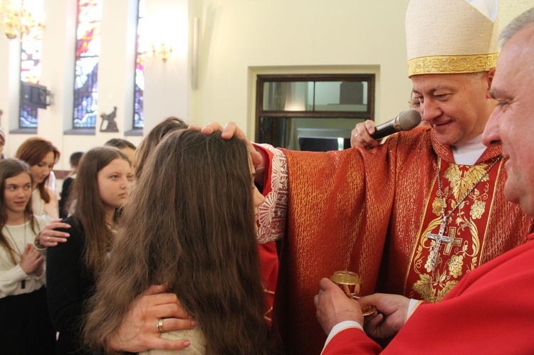 Bierzmowanie u Matki Bożej Fatimskiej w Tarnowie, cz. 1