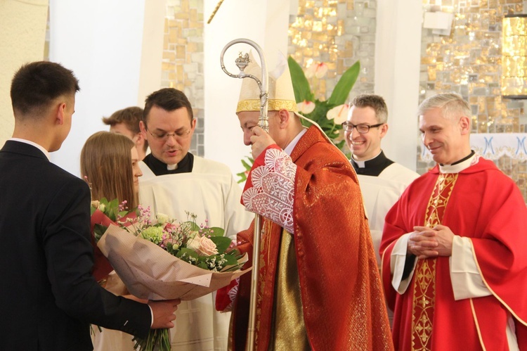 Bierzmowanie u Matki Bożej Fatimskiej w Tarnowie, cz. 2