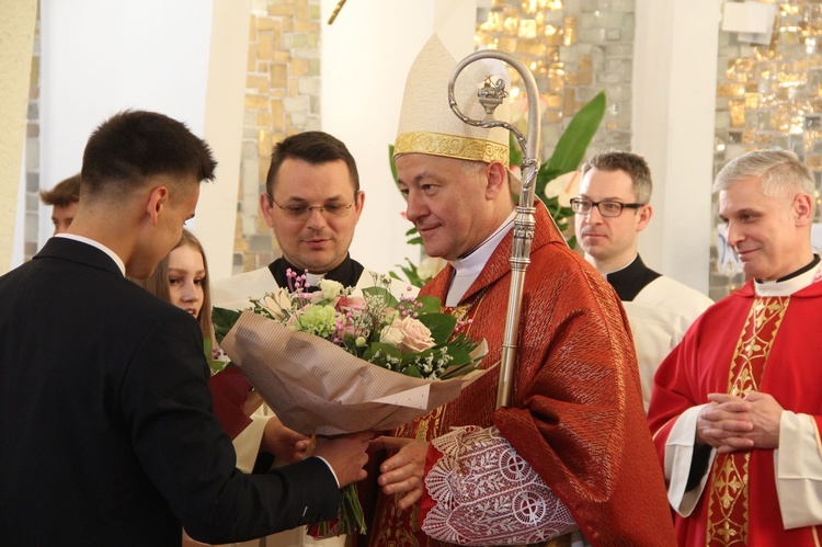 Bierzmowanie u Matki Bożej Fatimskiej w Tarnowie, cz. 2