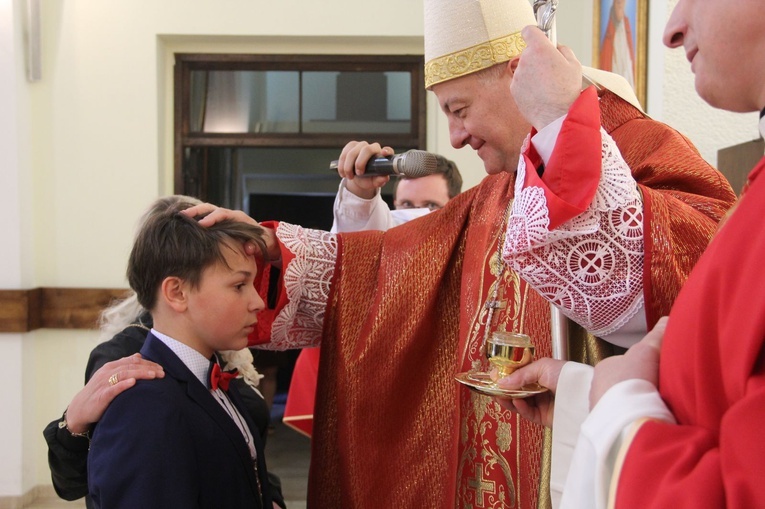 Bierzmowanie u Matki Bożej Fatimskiej w Tarnowie, cz. 2