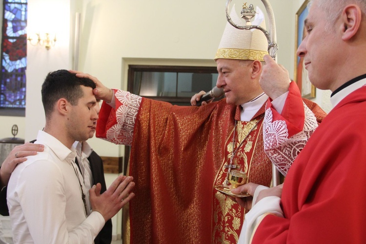 Bierzmowanie u Matki Bożej Fatimskiej w Tarnowie, cz. 2