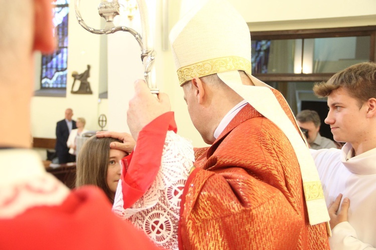 Bierzmowanie u Matki Bożej Fatimskiej w Tarnowie, cz. 2