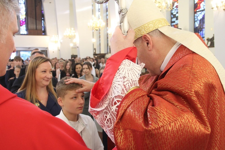 Bierzmowanie u Matki Bożej Fatimskiej w Tarnowie, cz. 2