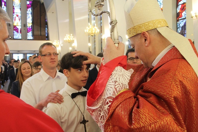 Bierzmowanie u Matki Bożej Fatimskiej w Tarnowie, cz. 2