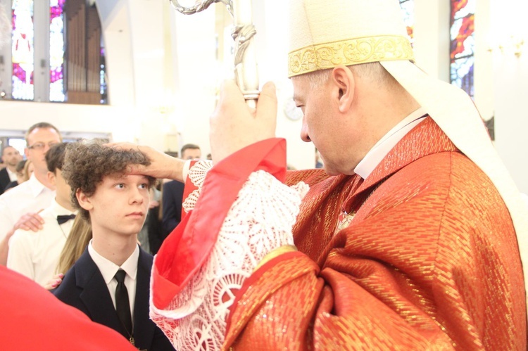 Bierzmowanie u Matki Bożej Fatimskiej w Tarnowie, cz. 2