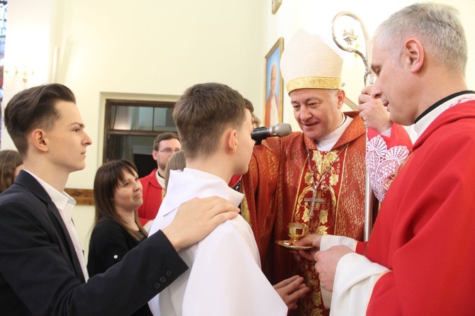 Bierzmowanie u Matki Bożej Fatimskiej w Tarnowie, cz. 2