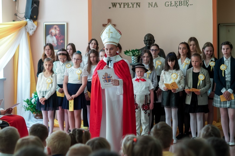 Świeto patrona w SP w Bedlnie.