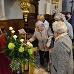 Limanowa. Wprowadzenie relikwii św. Charbela