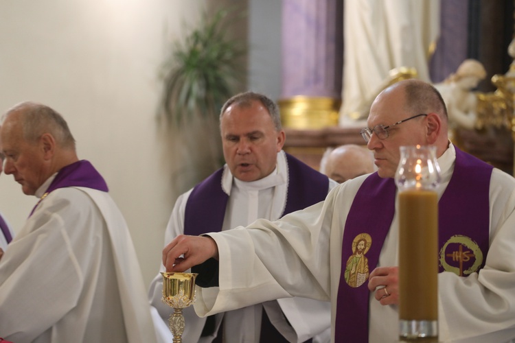 Ostatnie pożegnanie ks. Wojciecha Tyczyńskiego w Skoczowie