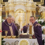 Ostatnie pożegnanie ks. Wojciecha Tyczyńskiego w Skoczowie