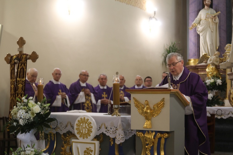 Ostatnie pożegnanie ks. Wojciecha Tyczyńskiego w Skoczowie