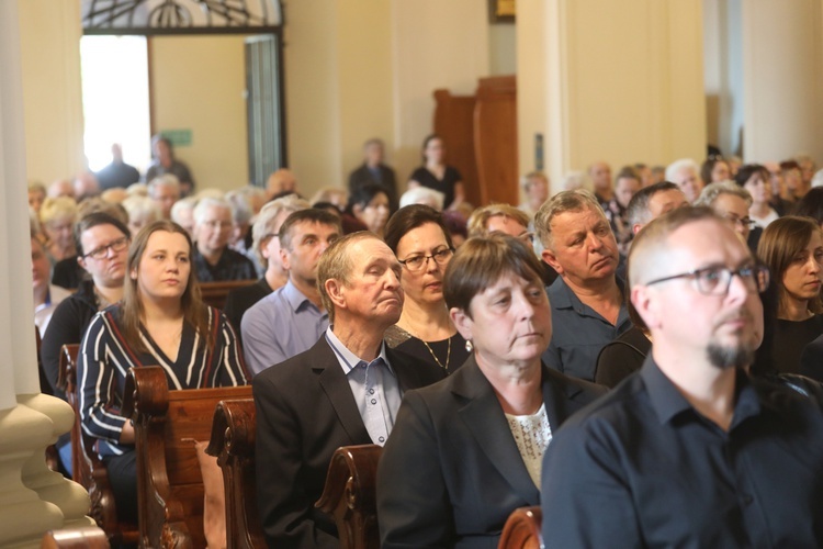 Ostatnie pożegnanie ks. Wojciecha Tyczyńskiego w Skoczowie