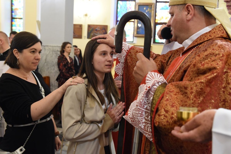 Bierzmowanie w Dębicy-Latoszynie