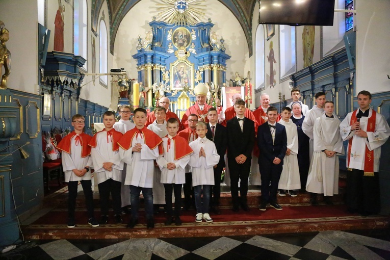Bierzmowanie młodych z Łukowej, Śmigna i Lisiej Góry