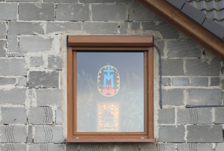 Bp Janusz Mastalski u św. abp. Bilczewskiego w Wilamowicach