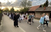 Bp Janusz Mastalski u św. abp. Bilczewskiego w Wilamowicach