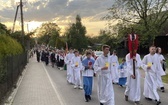 Bp Janusz Mastalski u św. abp. Bilczewskiego w Wilamowicach