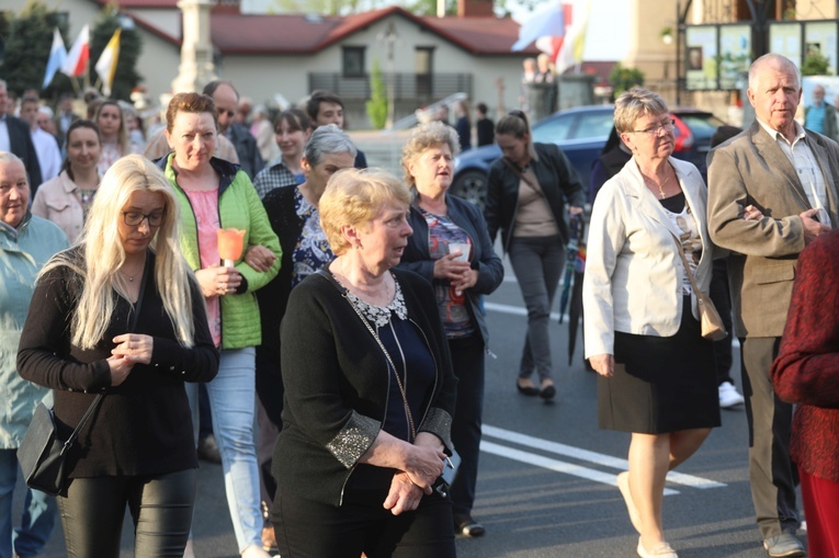 Bp Janusz Mastalski u św. abp. Bilczewskiego w Wilamowicach
