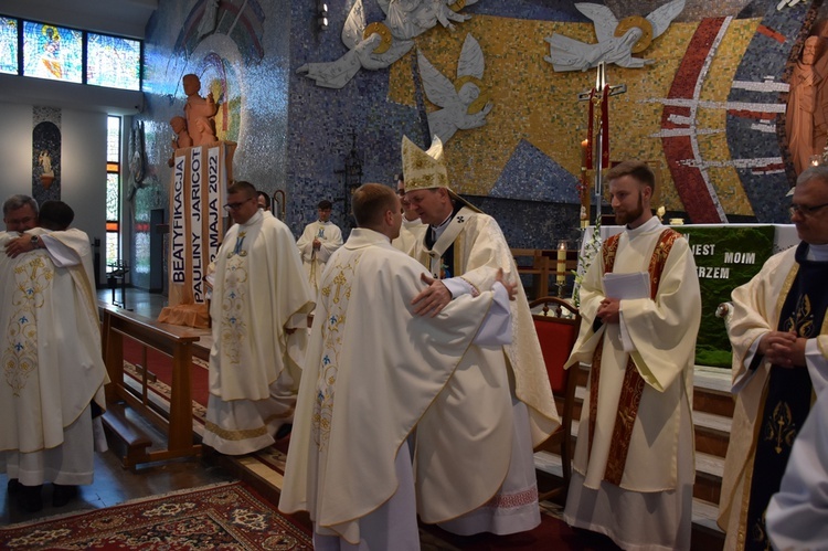 Abp Tadeusz Wojda wyświęcił salezjańskich kapłanów