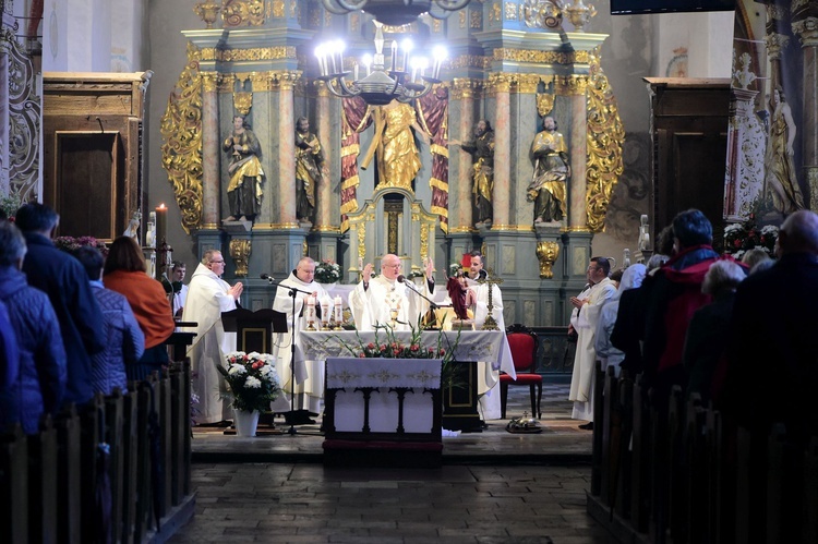 ​Msza św. dziękczynna za zakończenie pierwszego etapu renowacji kościoła św. Andrzeja Apostoła w Barczewie