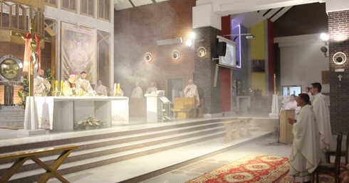 Salezjańskie święcenia w Lubinie