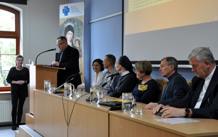 Konferencja jubileuszowa "Bliżej Boga-Człowieka"