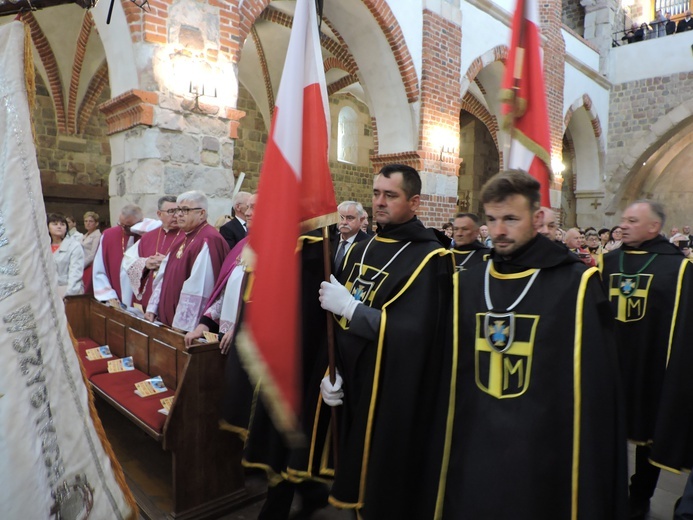 Zakończenie 860. rocznicy konsekracji archikolegiaty w Tumie