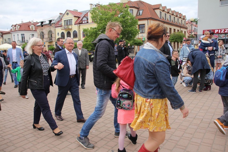 Czytanie "Pana Tadeusza" w Tarnobrzegu