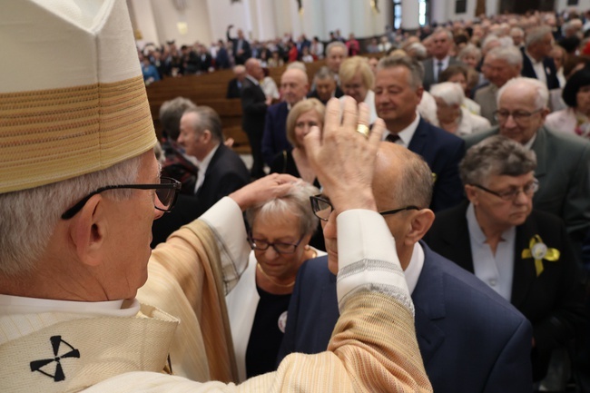 Jubileusze małżeńskie w katedrze cz. 2