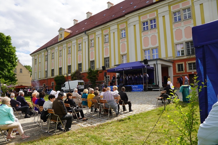 IX Majówka w Ogrodach Klasztornych w Trzebnicy