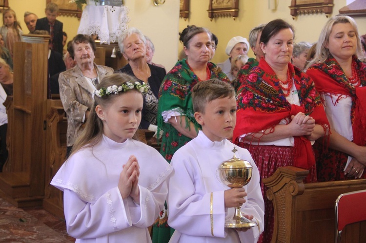 Jaworzna. Konsekracja kościoła