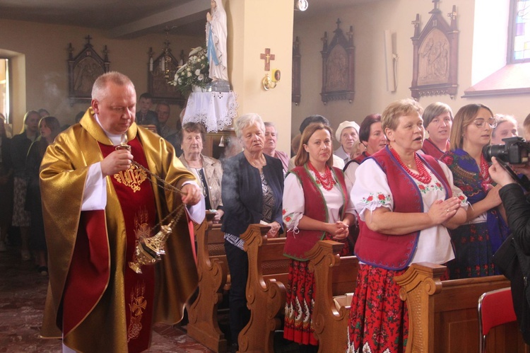 Jaworzna. Konsekracja kościoła