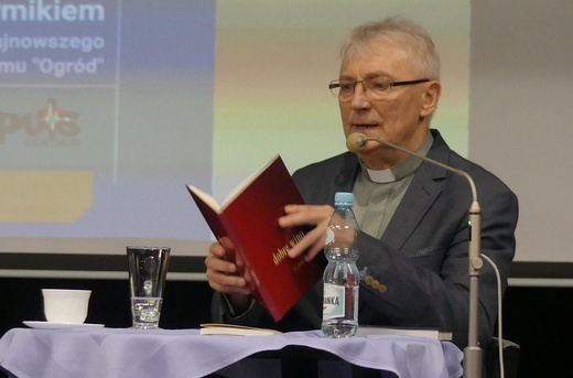 Spotkanie autorskie z ks. prof. Jerzym Szymikiem w Bielsku-Białej